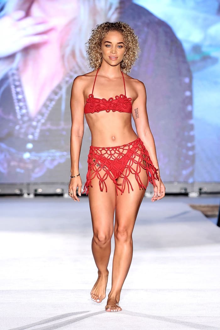 Jasmine Sanders walks the runway for Sports Illustrated Swimsuit Runway Show During Paraiso Miami Beach on July 16, 2022 in Miami Beach, Florida.